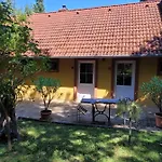 Mohas Vendeghaz Mohas Ut 107 Koszeg